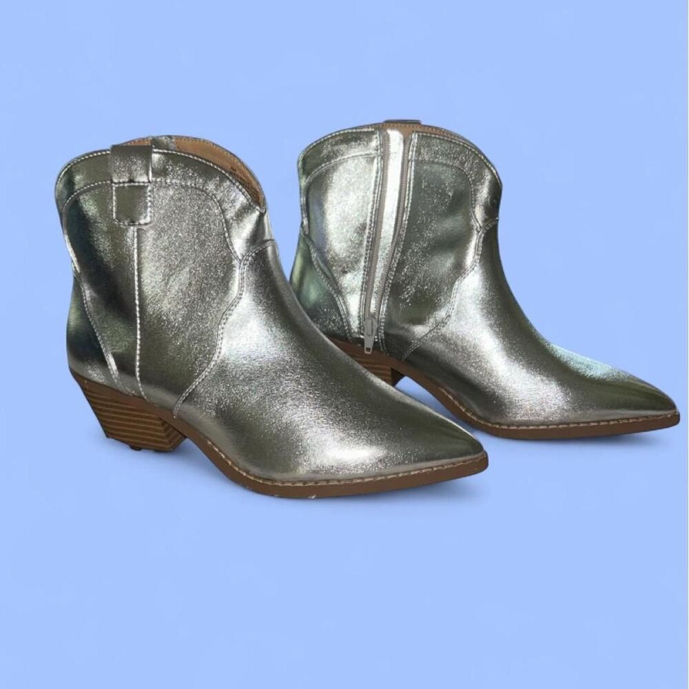 Lane Bryant Silver Metallic Pointed Toe Block Heel Ankle Boots Size 9W